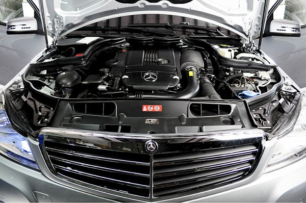 Mercedes-Benz W204 C180 / C200 / C250 (M271) ARMASPEED Carbon Fiber Cold Air Intake