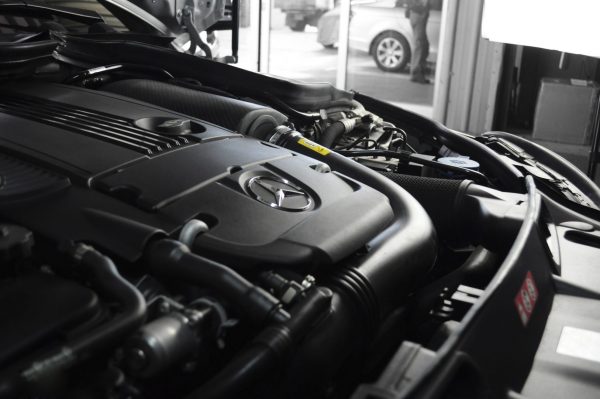 Mercedes-Benz W204 C180 / C200 / C250 (M271) ARMASPEED Carbon Fiber Cold Air Intake